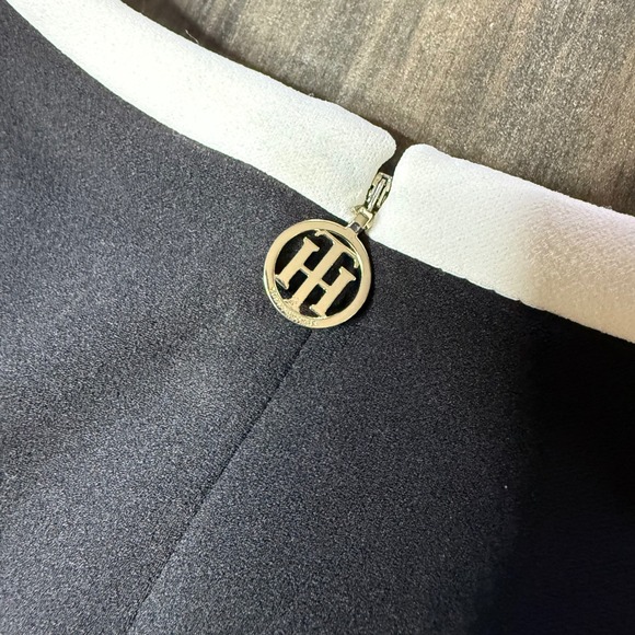 Tommy Hilfiger Sheath Dress White Trim Bell Sleeve Career Work Size 12 - Picture 3 of 6